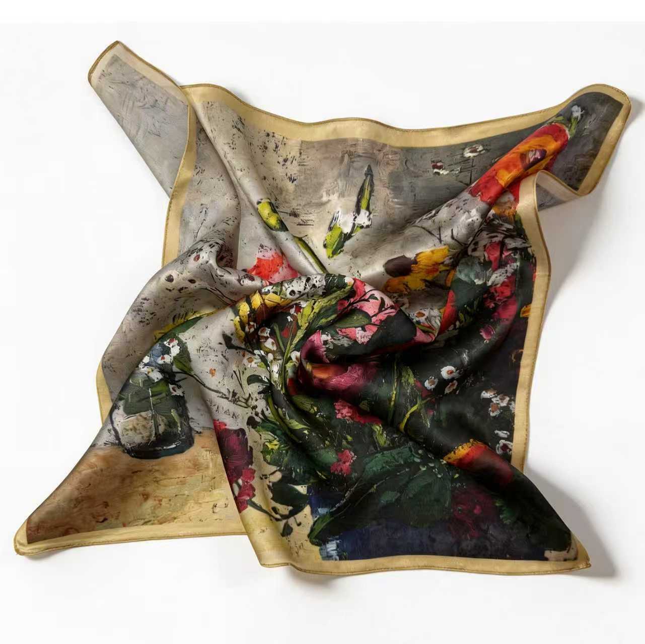 Künstlerisches Seidentuch mit impressionistischem Blumenmuster