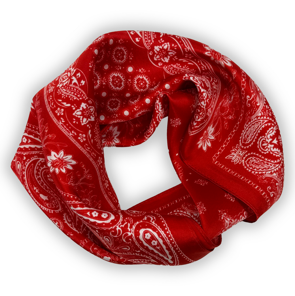 Rotes Seiden-Carré mit klassischem Retro-Paisley-Muster
