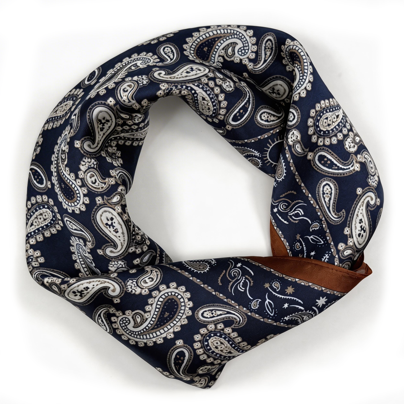 Exklusives Seidencarré mit klassischem Paisley-Muster und Vintage-Bordüre