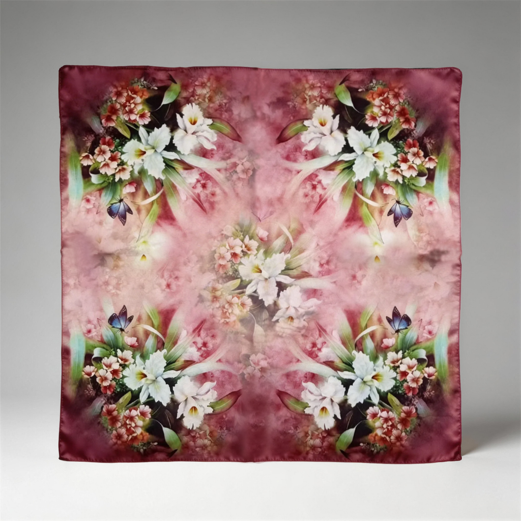 Elegantes Seidentuch mit traumhaftem Aquarell-Blumen- und Schmetterlingsmotiv