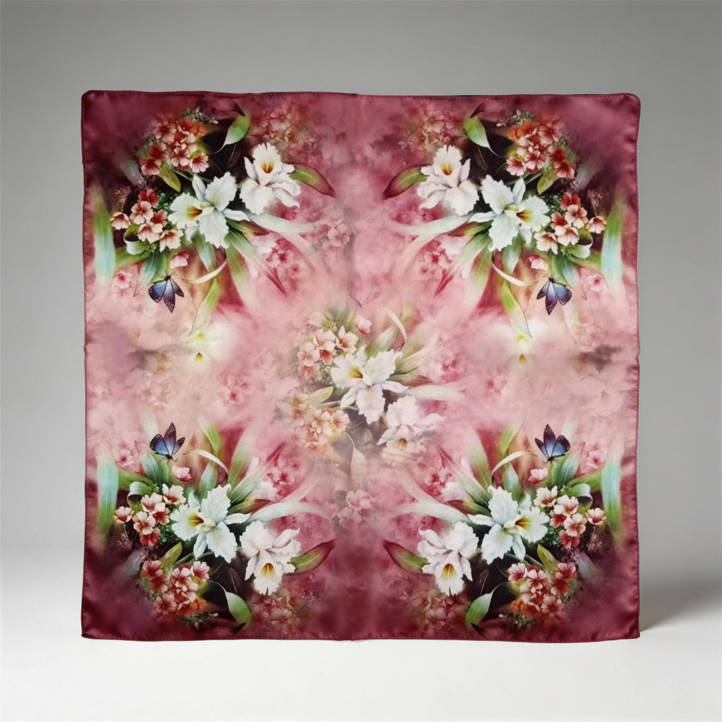 Elegantes Seidentuch mit traumhaftem Aquarell-Blumen- und Schmetterlingsmotiv