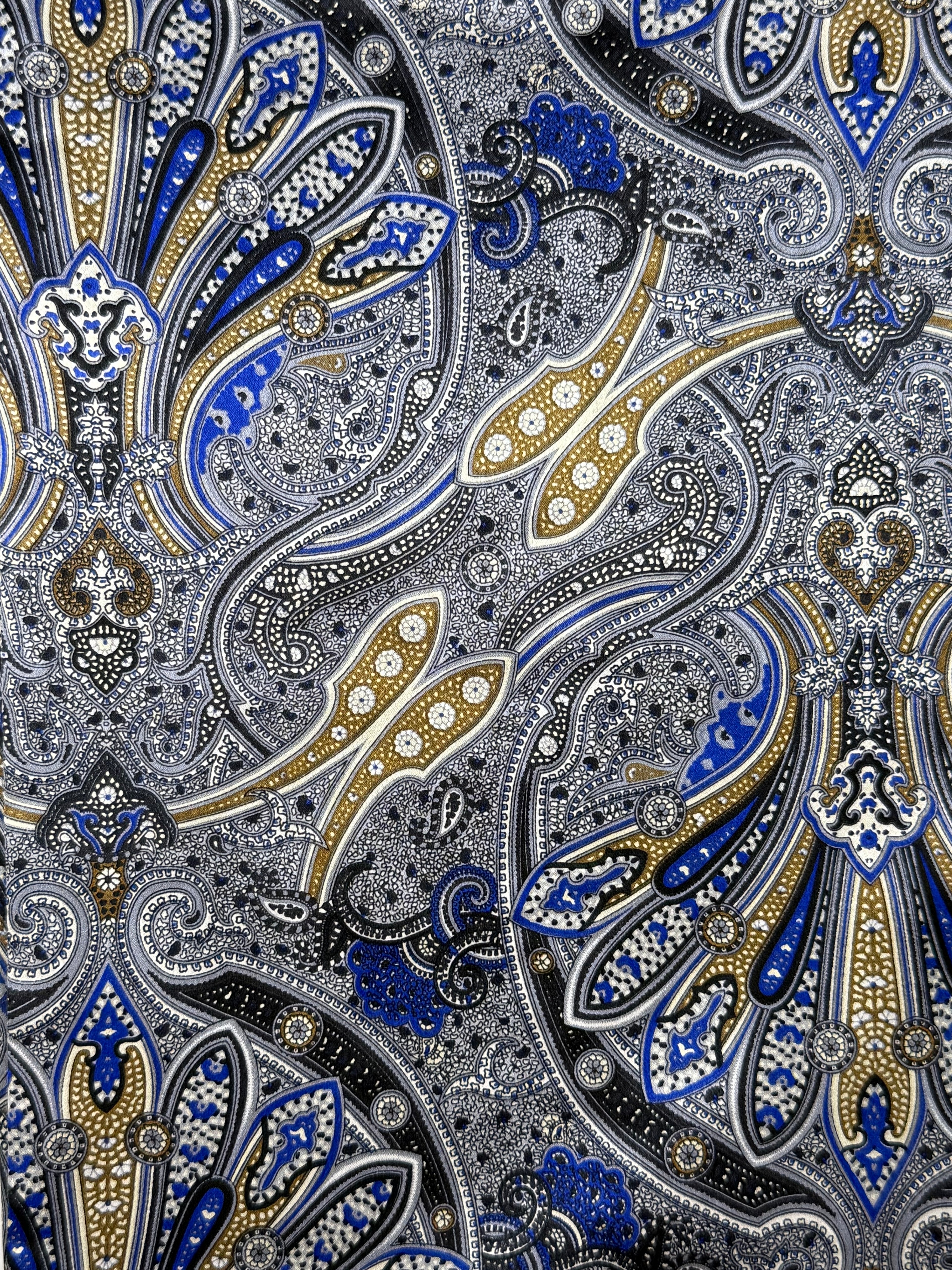 Typ2 Seidenschal aus 100% Maulbeerseide